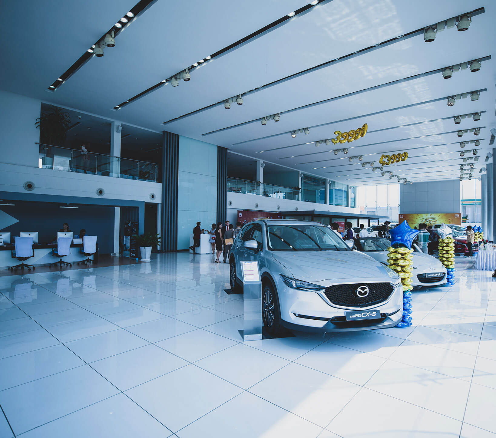 АВТОЦЕНТР В КИЄВІ