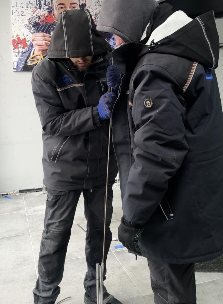 img 1
